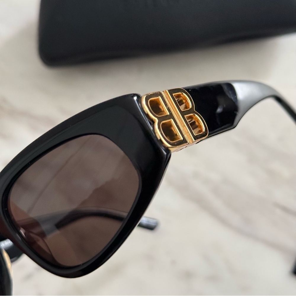 Authentic Balenciaga Black Dynasty D-Frame Sunglasses BB0095S - Picture 6 of 12